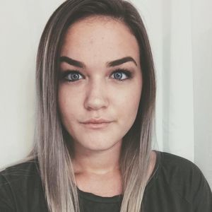 Meet your Posher, Courtney